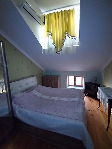 Satılır 1 otaqlı yeni tikili Yeni Günəşli. Massiv d. Mansard 11/11.daş - şəkil 2