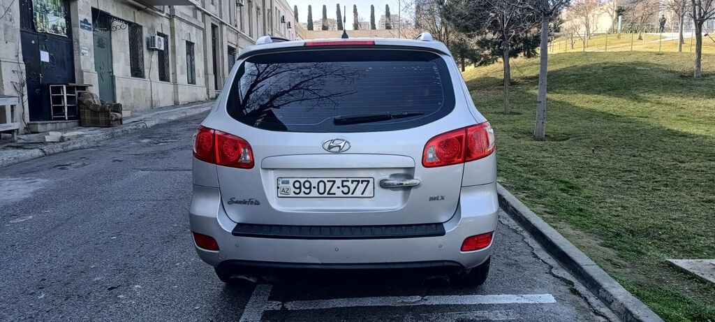 Hyundai Santa Fe: 2 l | 2008 il Ofrouder/SUV