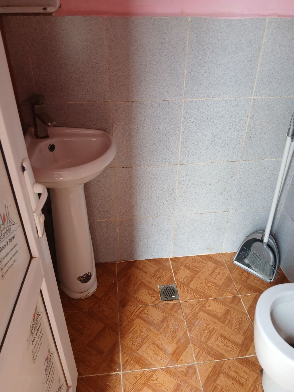 Kiraye verilir 1 otaqlı həyət evi – mətbəx-studio planı - Giriş - şəkil 5