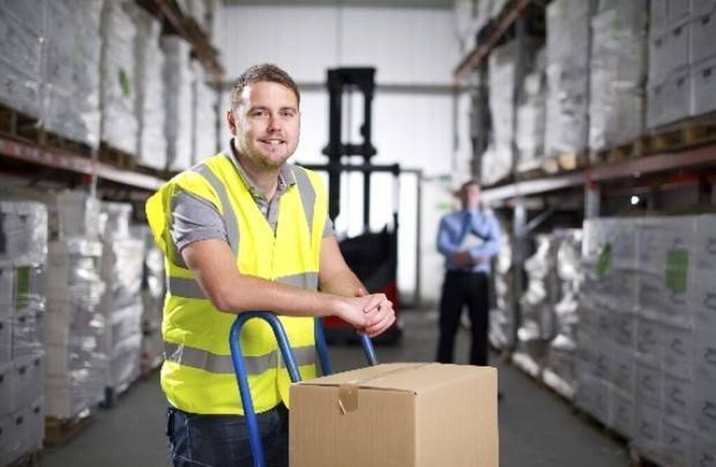 Anbardar tələb olunur, 30-45 yaş, 1-2 illik təcrübə, Aylıq ödəniş