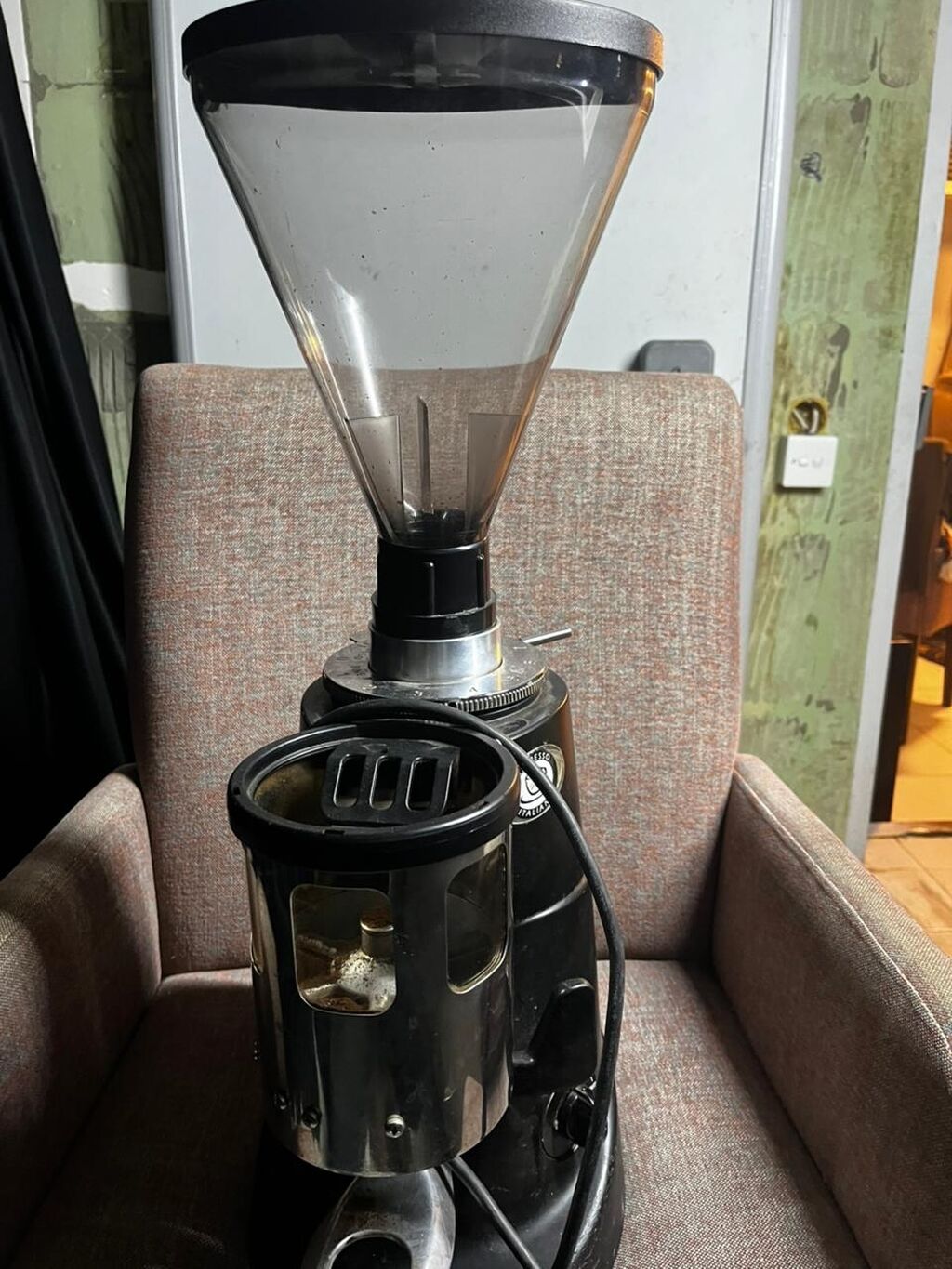 Arendaya verilir! Etibarlı və istifadəsi asan La Cimbali Selectron, 2 - şəkil 2