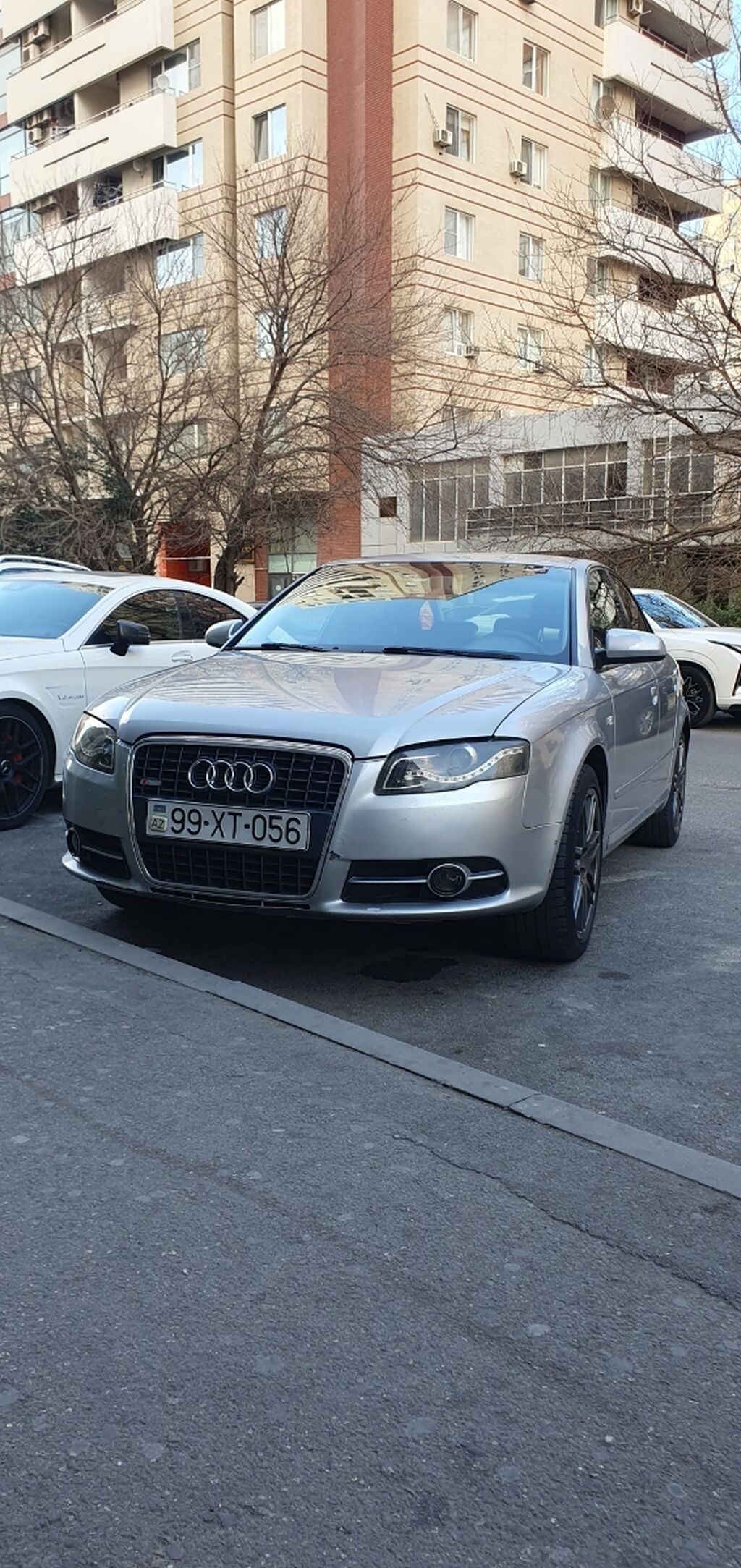 Audi A4: 2 l | 2005 il Sedan