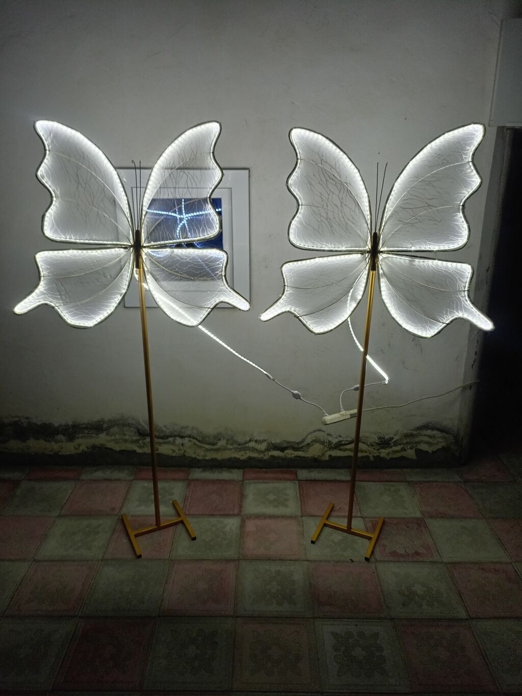 Məhsul: LED kəpənək dekorativ döşəmə lampaları (2 ədəd) - Dizayn - şəkil 2