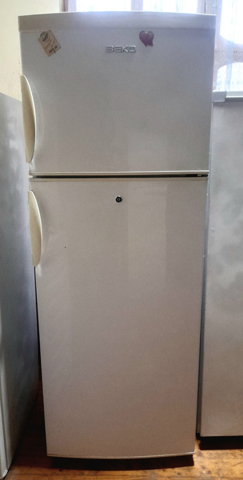 İşlənmiş 2 qapılı Beko Soyuducu Satılır, rəng - Ağ