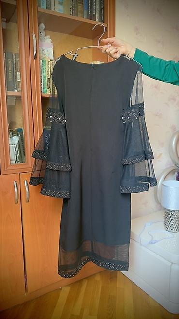 Qara rəngli zərif geyim - Model: dizdən bir az aşağı uzunluqda qara - şəkil 4