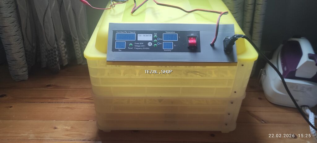 Yumurta inkubatoru – rəqəmsal idarəetmə paneli ilə Xüsusiyyətlər: -