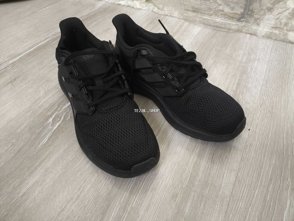 Tam qara Adidas idman ayaqqabısı - Model: qaçış/treyninq tərzində - şəkil 3