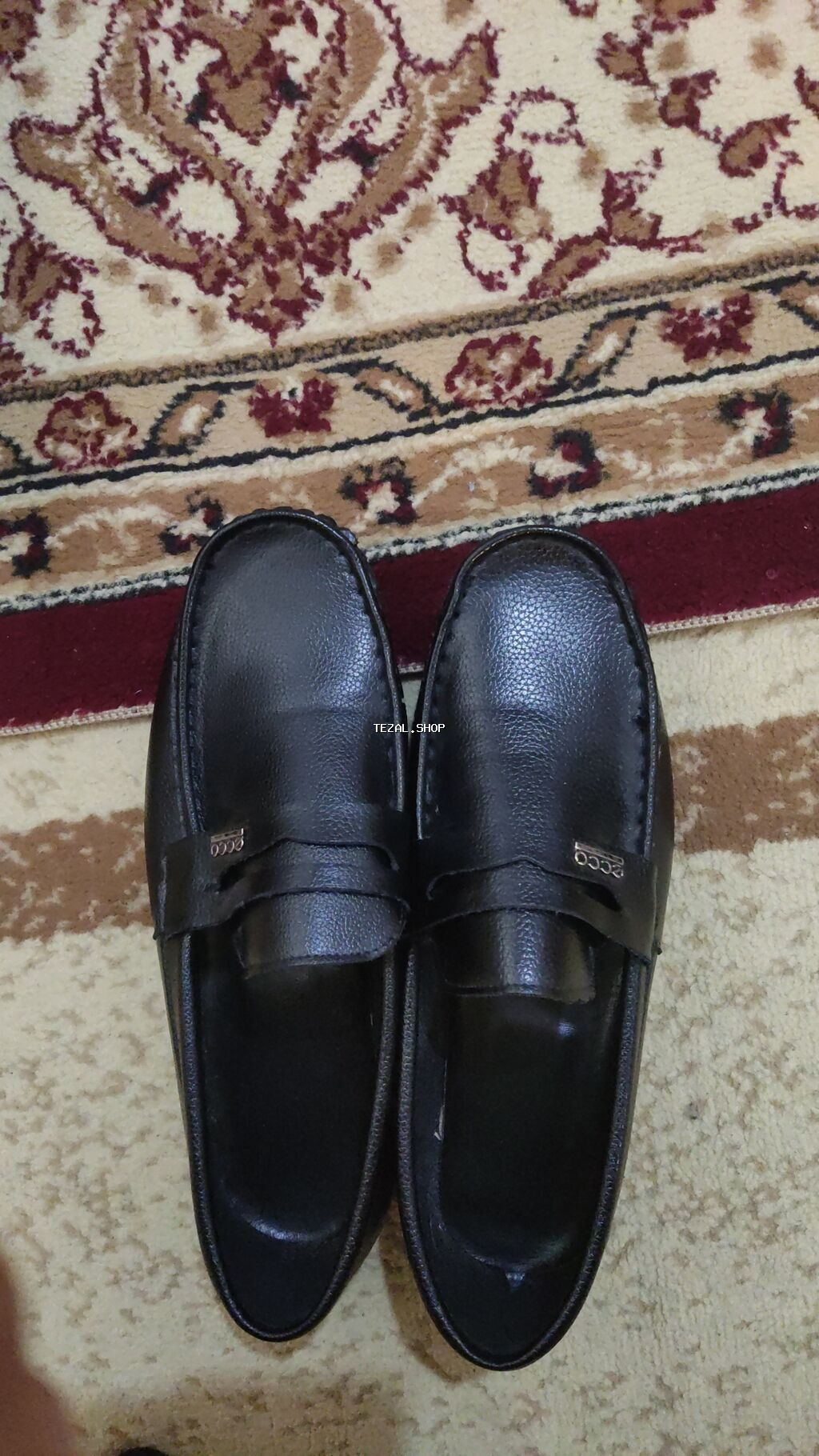 Ayaqqabı qat təzədir cəmi 1 gün geyinilib yada geyinilmiyib real