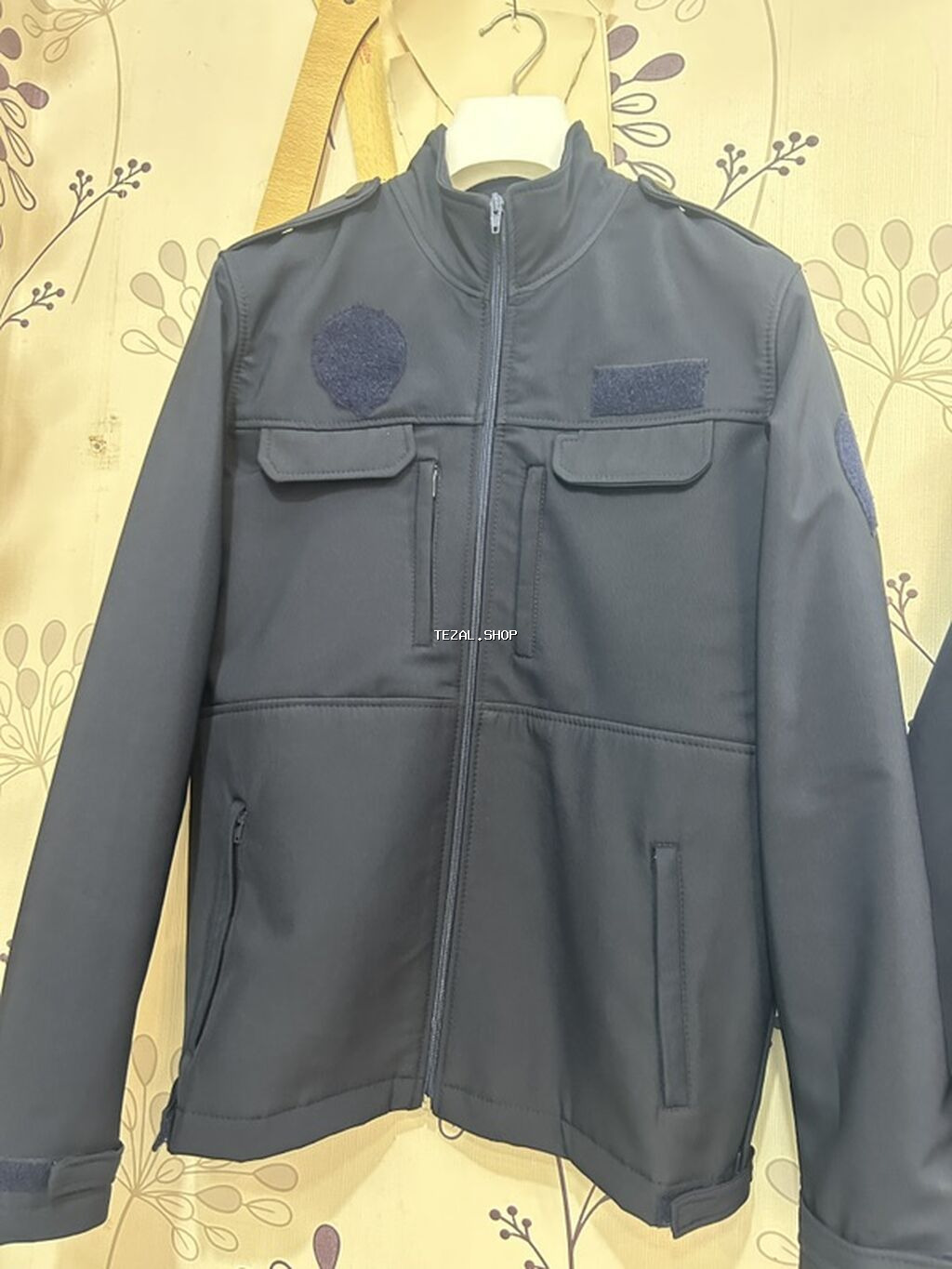 Yenı Yasamalda kıçık atelyede Derzı XANIM teleb olunur pencey kurtka