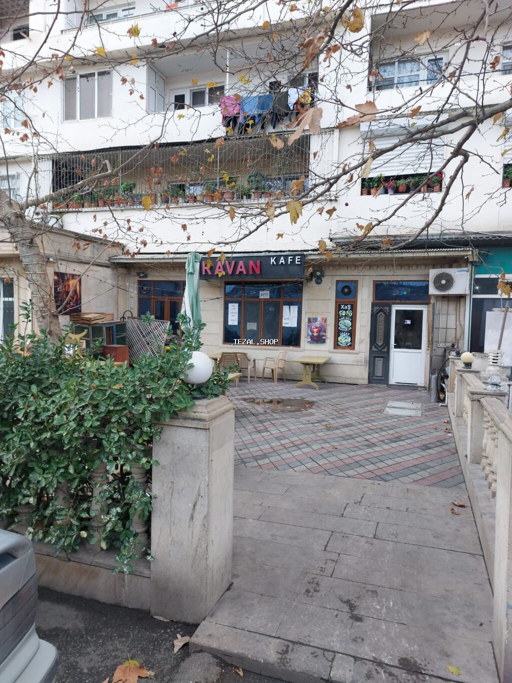 Salam kafe Razinde yerlesir aylıq icarəsi 800 AZN 170 kv dir terasi da - şəkil 2