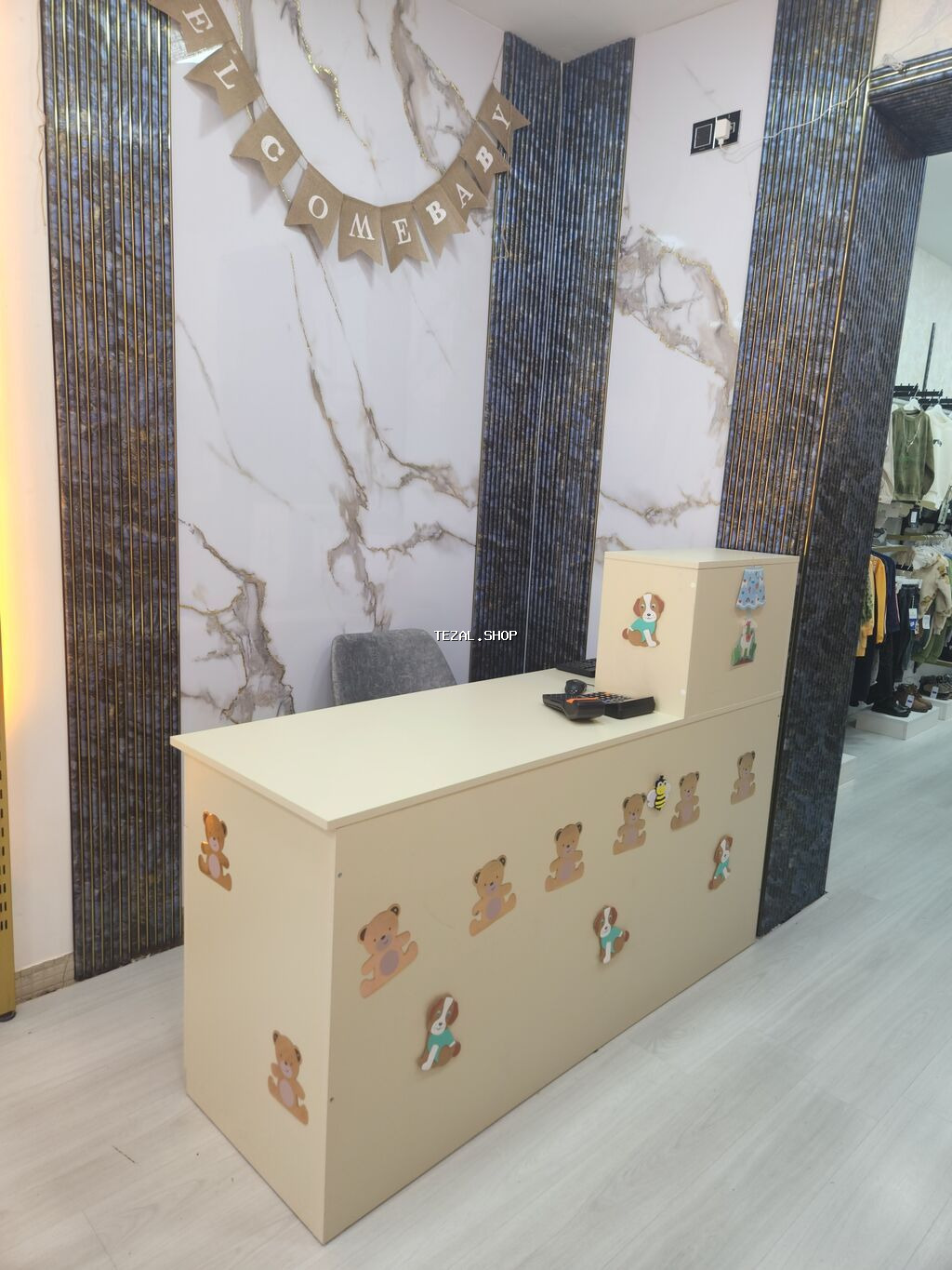 Uşaq geyim və aksessuarları mağazası üçün hazır satış köşəsi və - şəkil 2