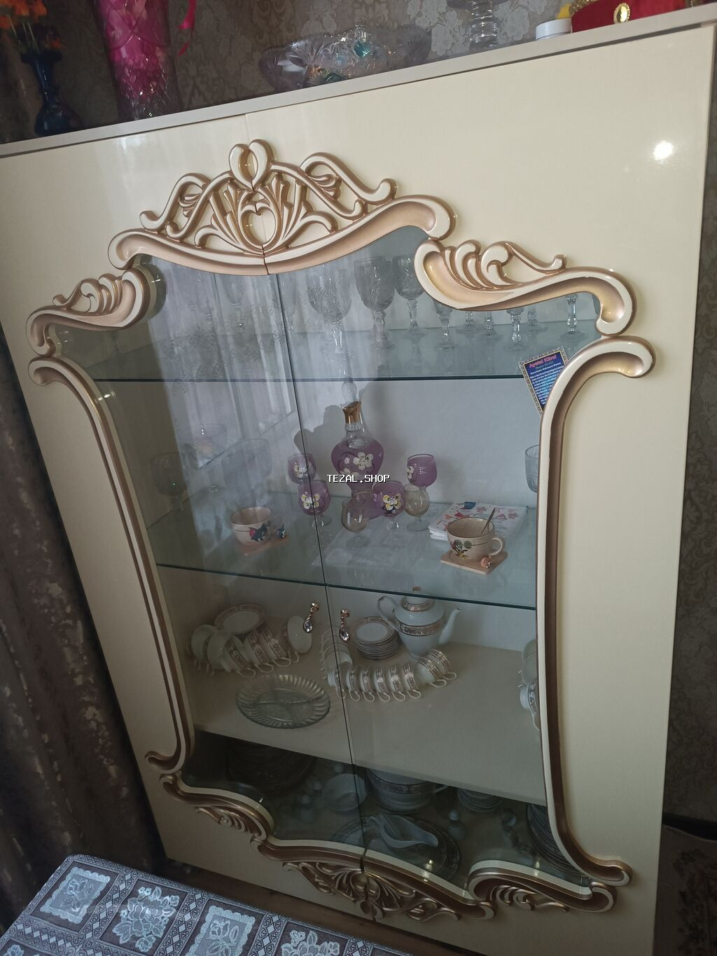 Şüşəli dolab vitrini - şəkil 2