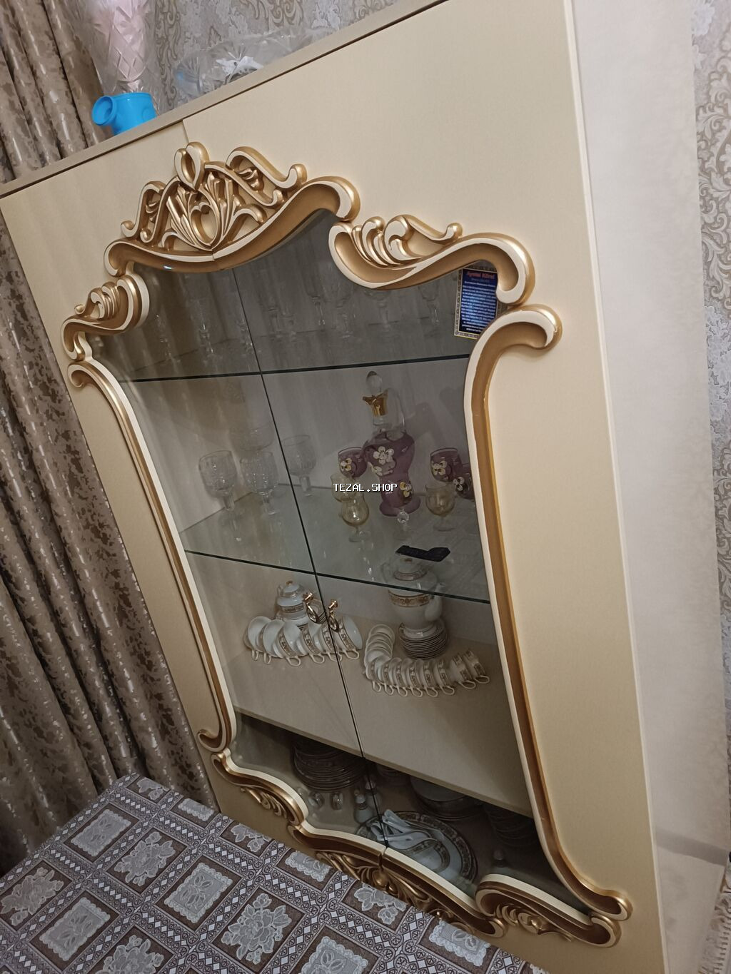 Şüşəli dolab vitrini - şəkil 3