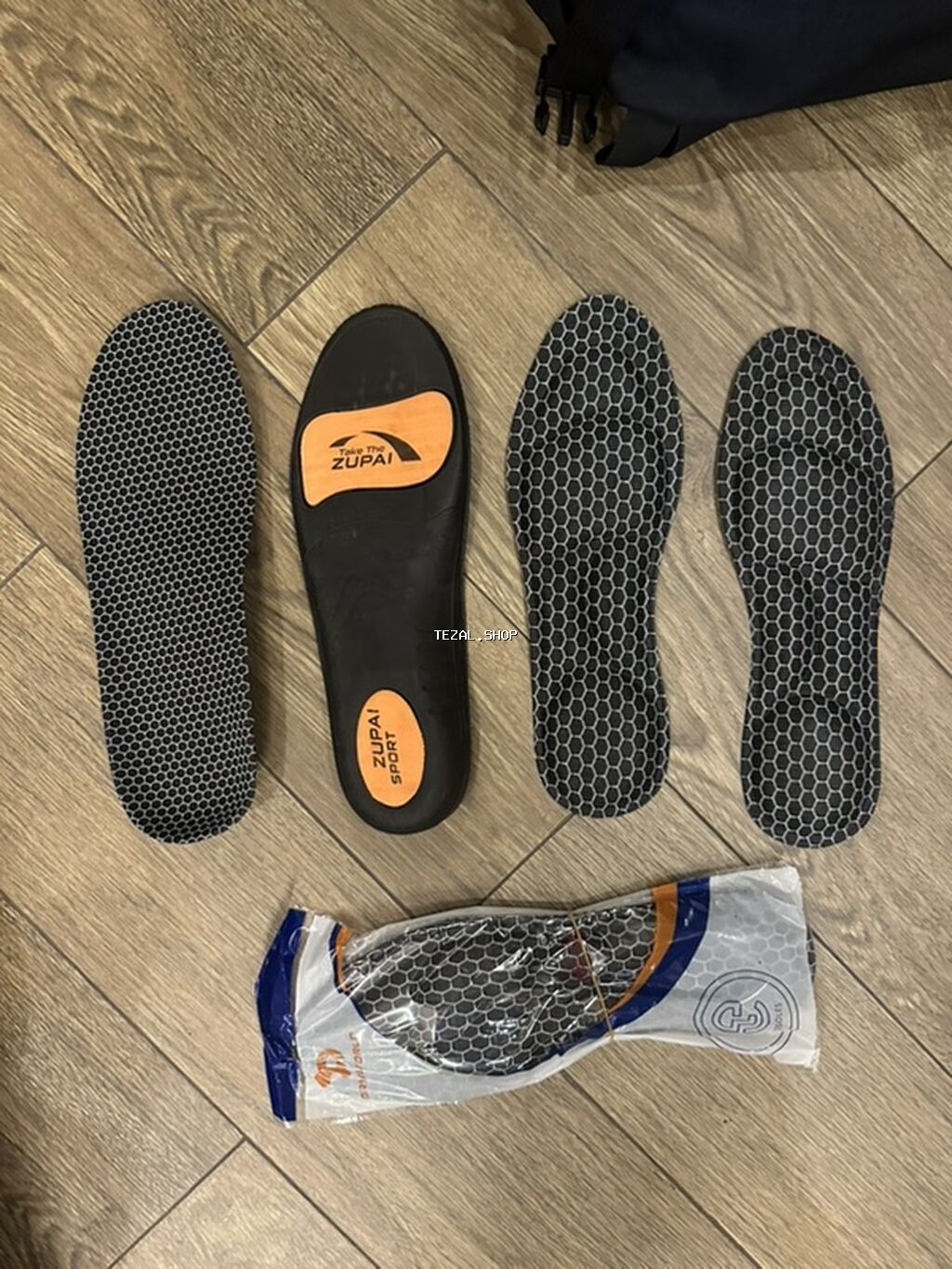 Cutu 8 azndir Məhsul: ZUPAI/DRYWORLD idman ayaqqabı içlikləri