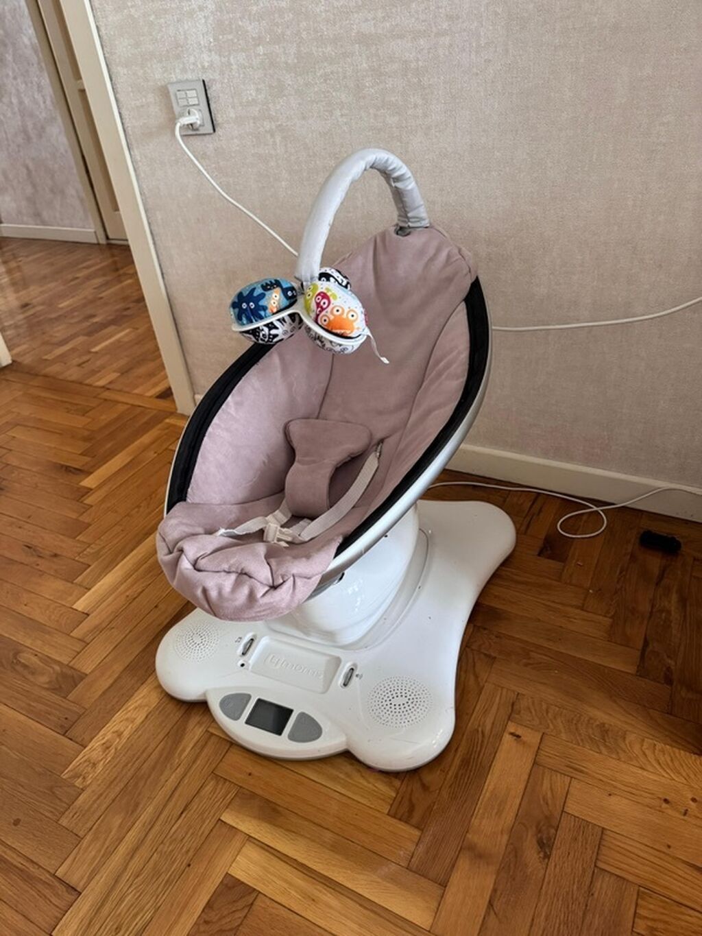 4moms brendine mexsus shezlonq. Ust hissesi yenilenib