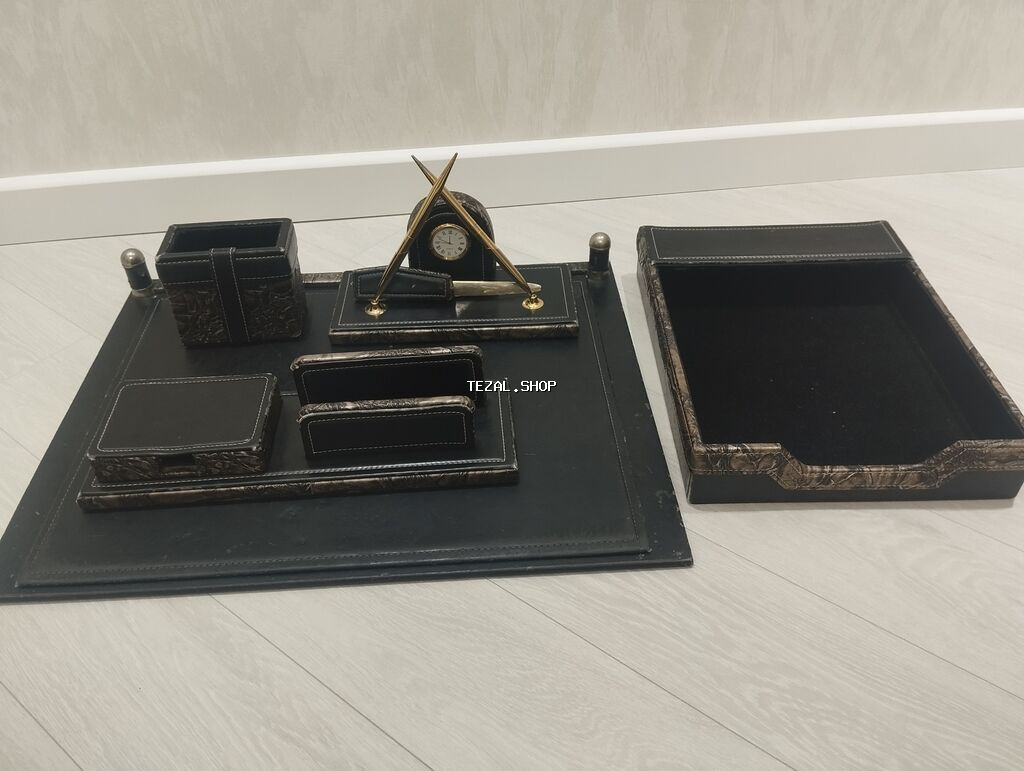 Masaüstü nabor Klassik qara və naxışlı qəhvəyi dərimsi örtüklə