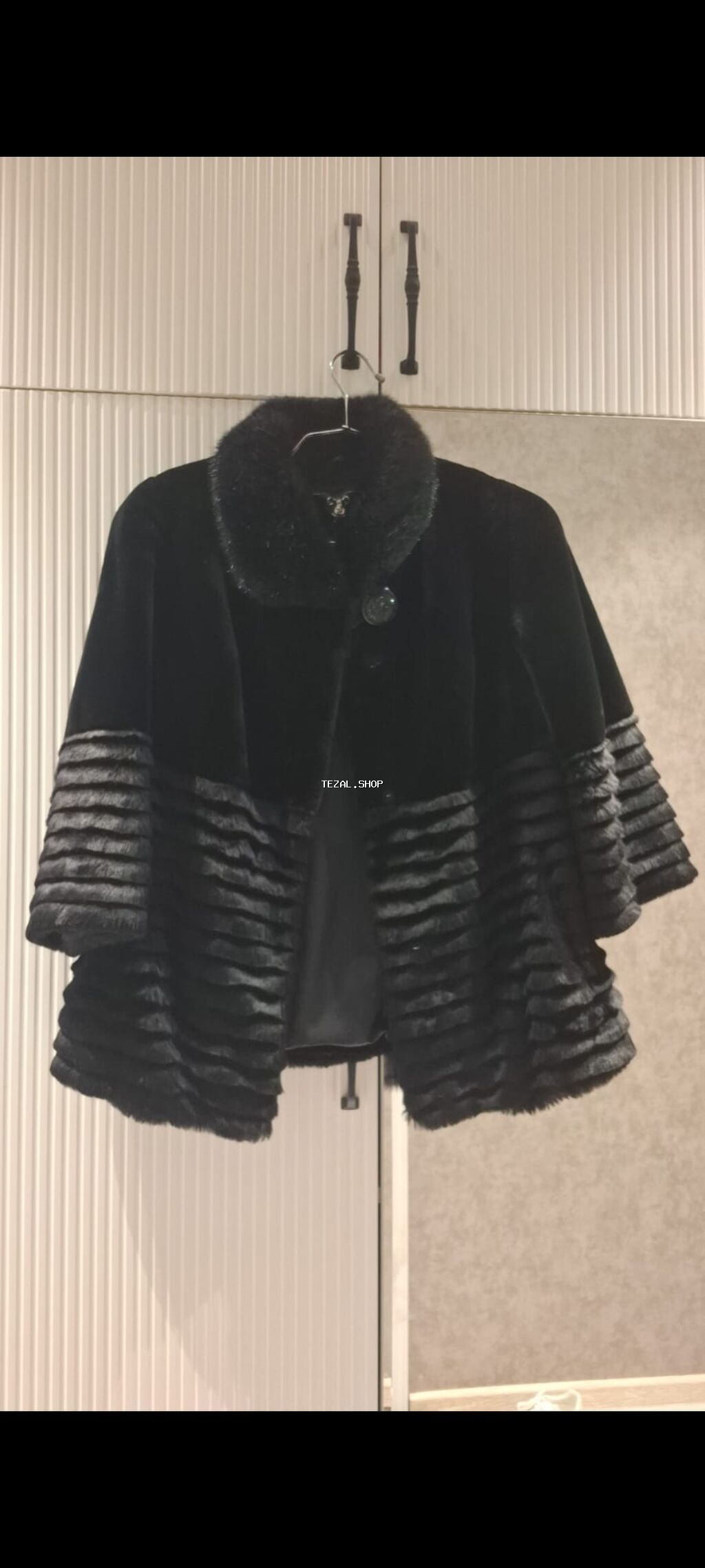 2-3 dəfə geyinilib .Getinilmir deyə satılır .Razmer qısa olan L