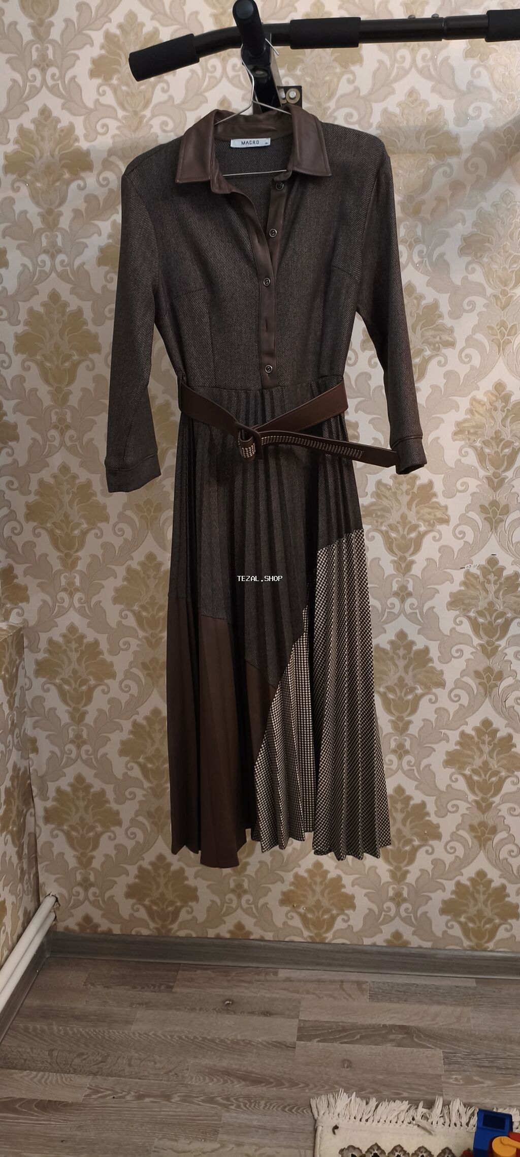 MAGRO qadın paltarı – ölçü 36. 120 azn alinib - Rəng palitrası: tünd