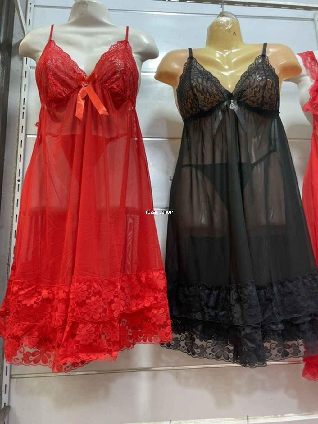 Qadın gecə kombinezonu – zərif və yüngül tül materialdan. - Rənglər