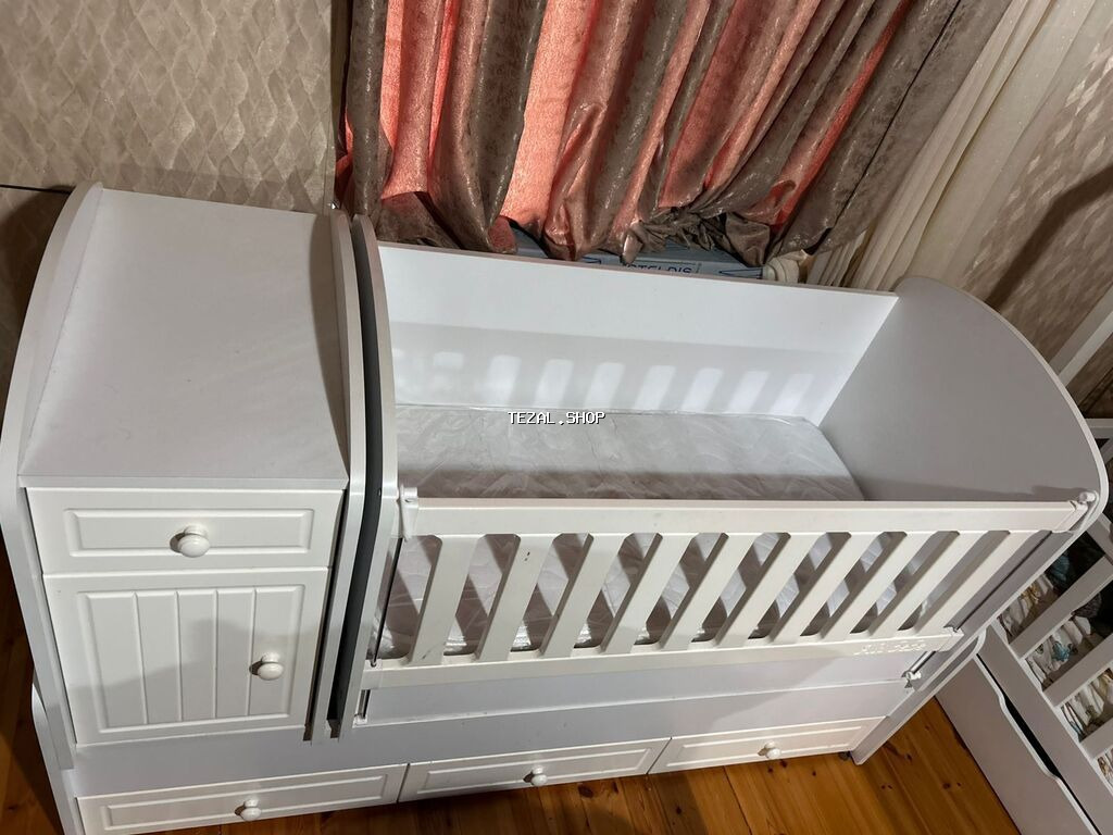 Oğlan və qız üçün, İşlənmiş, Dördbucaq, Beşik, Matras ilə, Yellənmə mexanizmsiz