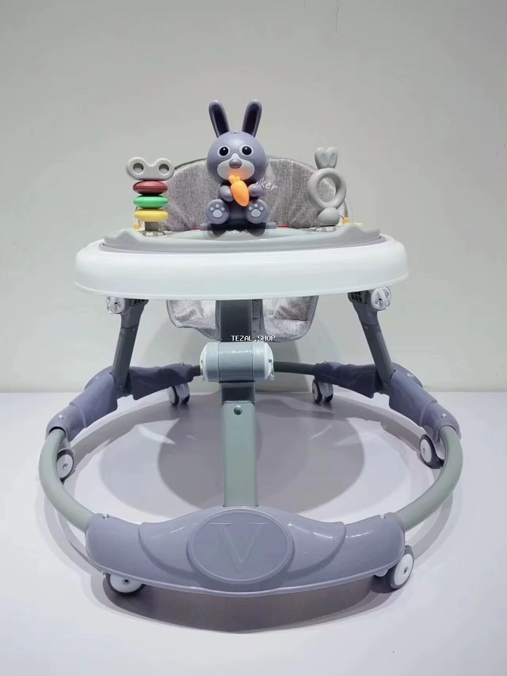 Uşaq gəzdirici (baby walker) – dairəvi, yığcam və stabildir