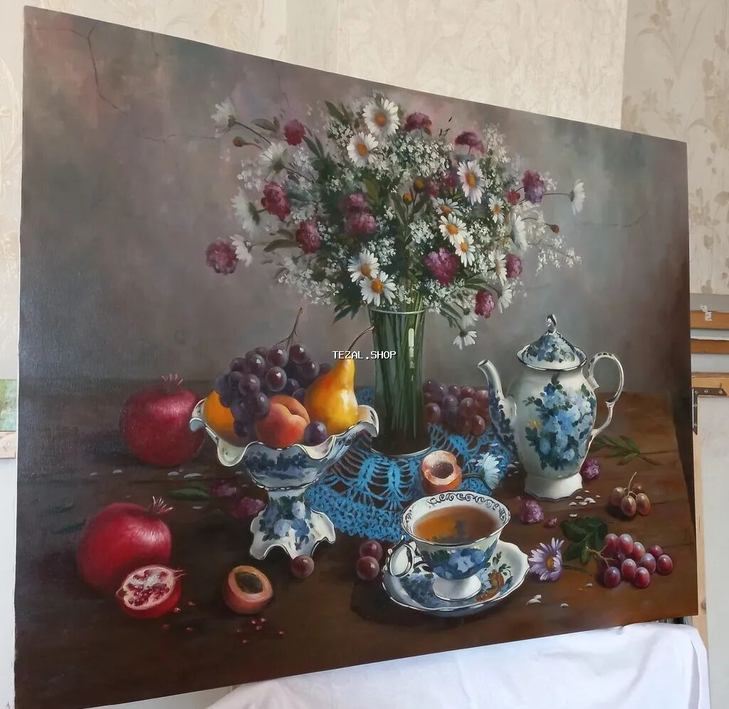 Meşə fonunda çay kənarında yerləşən kənd evinin təsvir olunduğu rəsm