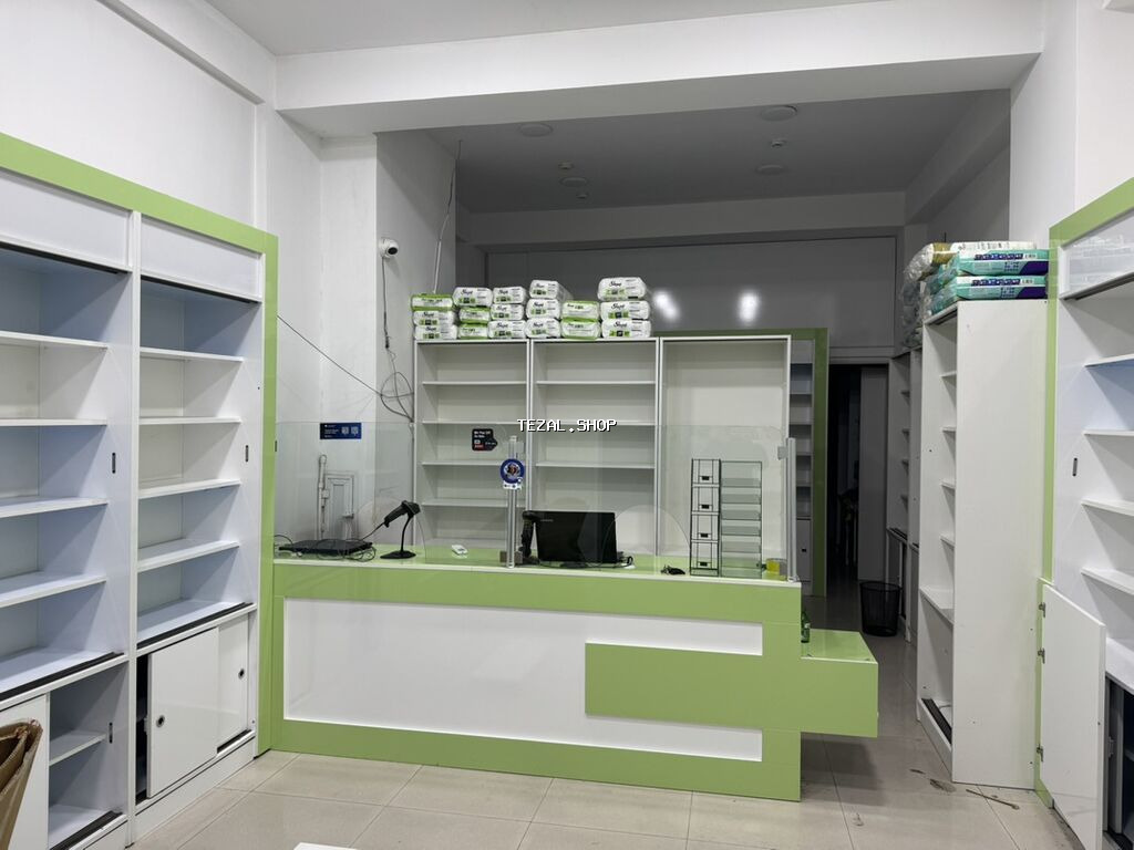 Aptek üçün tam vitrin və mebel dəsti Tərkib: - Ön kassaya uyğun