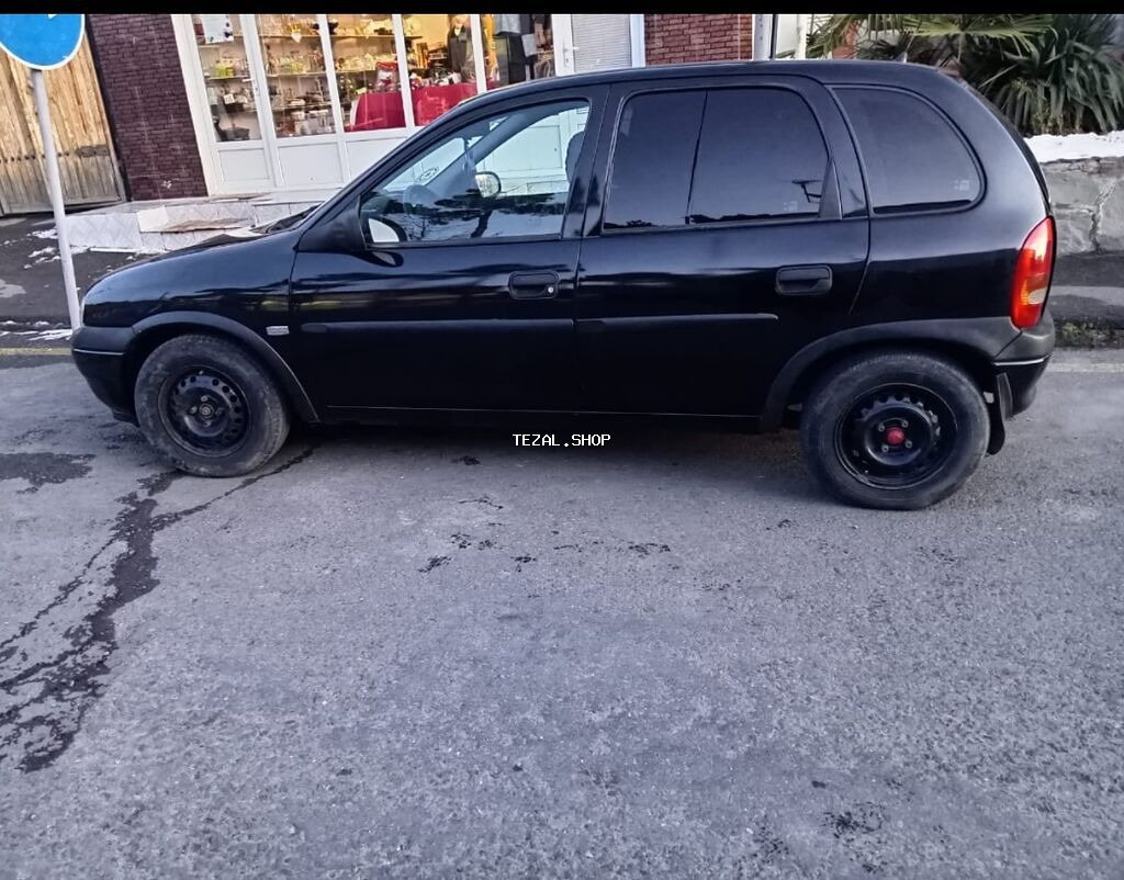 Opel Corsa: 1.4 l | 1998 il Hetçbek