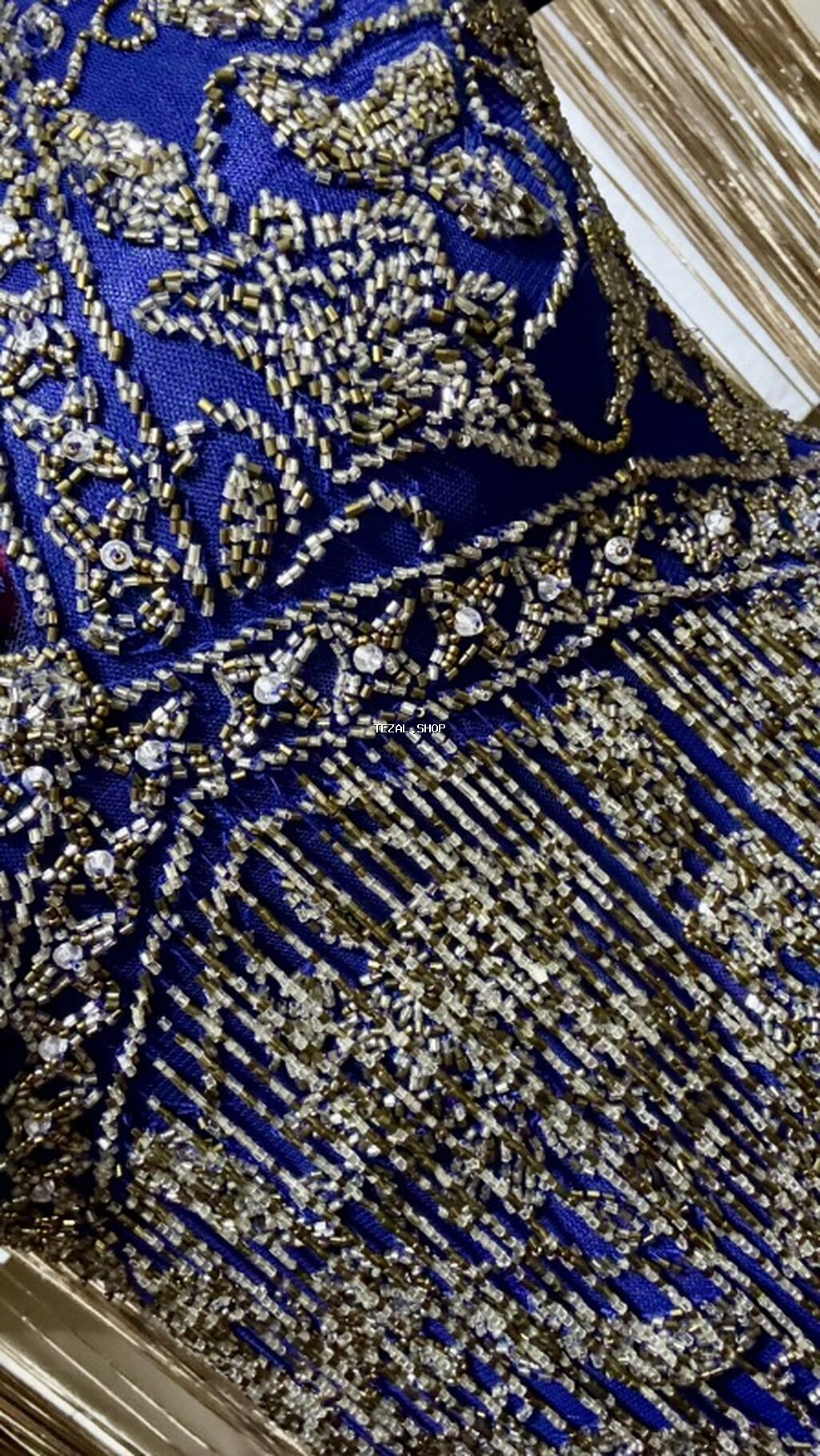 Ziyafət donu, Maksi, L