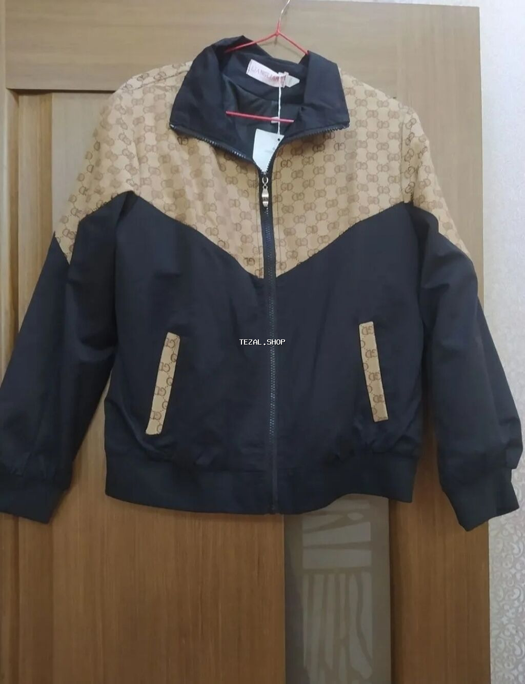 Qadın/Qız küləkkeçirməz yüngül jaket - Rəng: qara-bəj kombinasiyası -