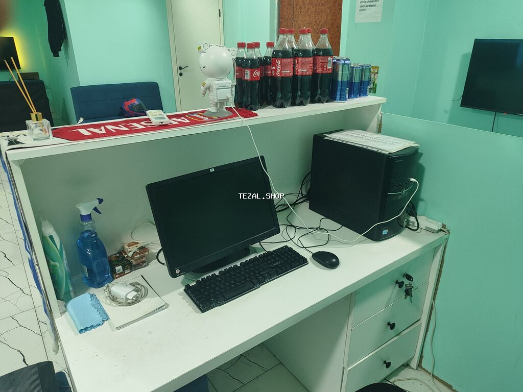 Obyekt alverisli yerdədi və yolun kənarindadi.Xırdalan Mərkəzi küçədə