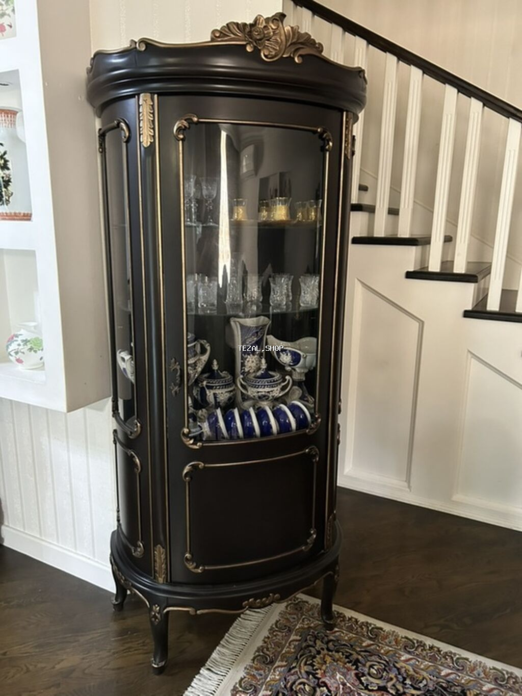 Yeni, Masa və oturacaqlar, İtaliya - şəkil 5