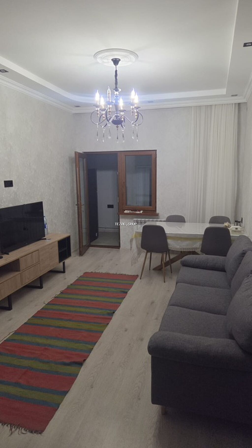 Yeni, Divan, Kredit yoxdur