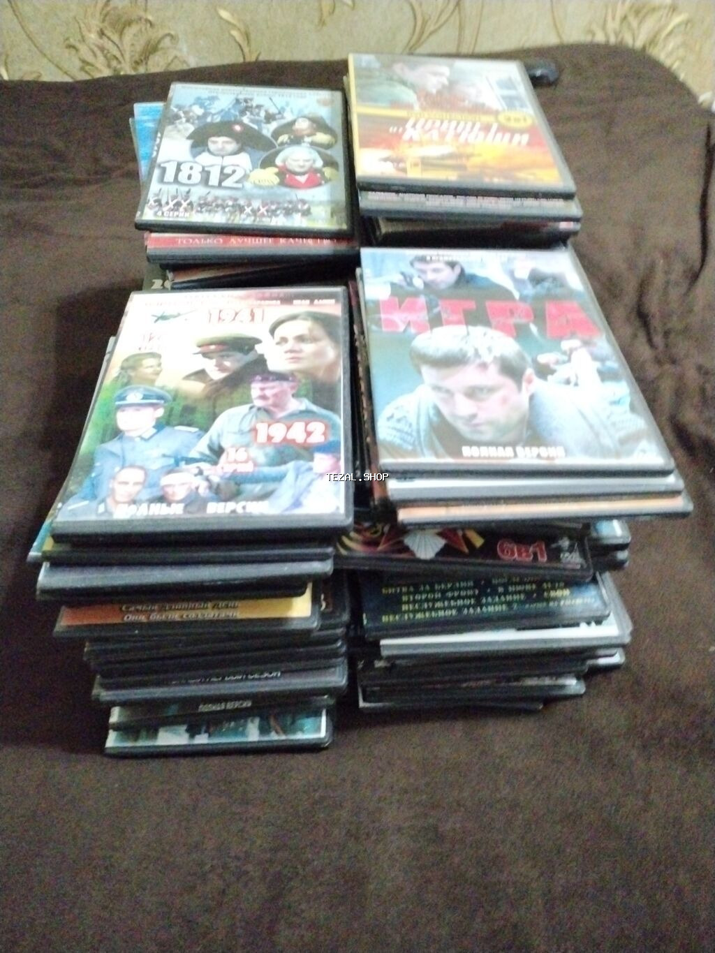 Rus filmləri və seriallarından ibarət böyük DVD kolleksiyası. -