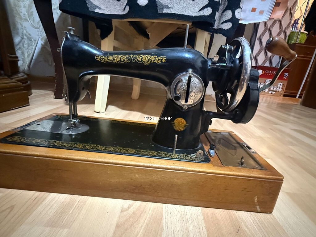 🔹 Antik tikiş maşını – kolleksiya üçün nadir nümunə 🔹 Satılır köhnə