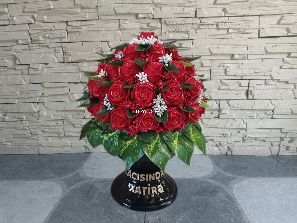 Məhsul: Süni gül kompozisiyaları (qəbirüstü və xatirə gülləri)