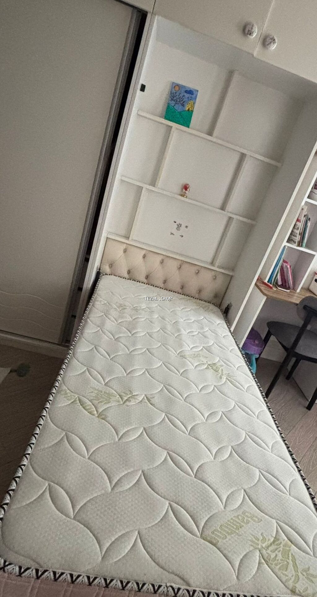 Usaq kravati skafli yigilib acilan Yaxsi veziyyetdedir demek olar ki