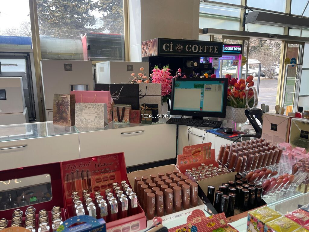 TBİLİSİ PR. YERLESEN ARAZ SUPERMARKETİN İCİNDE STEND SATİLİR AYLİQ