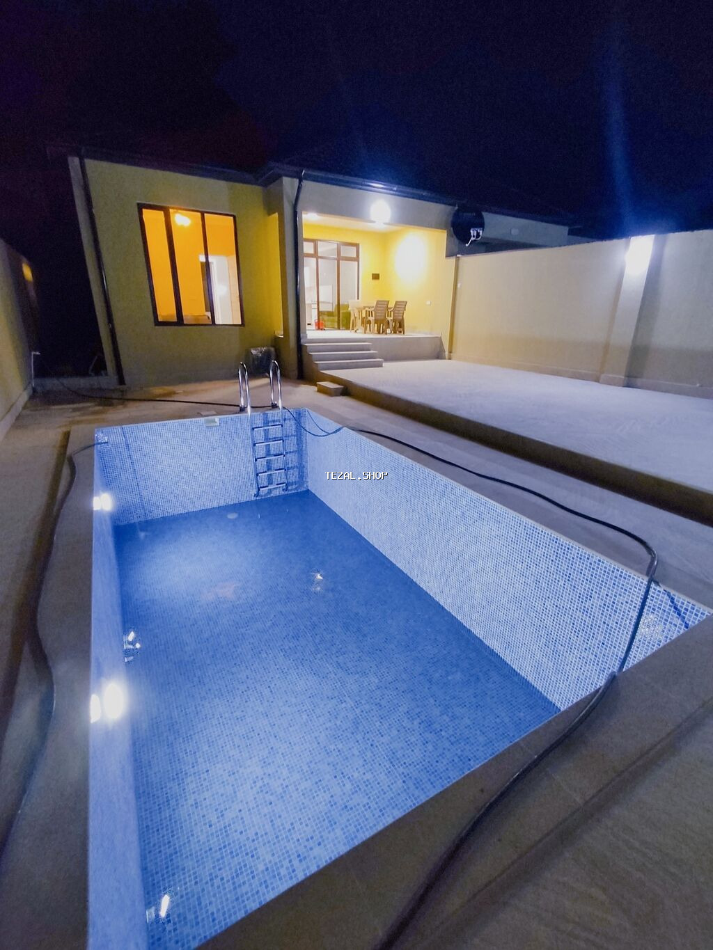 100 kv. m, 3 otaqlı, Artezian quyusu, Telefon, Kommunal xətlər qoşulmayıb