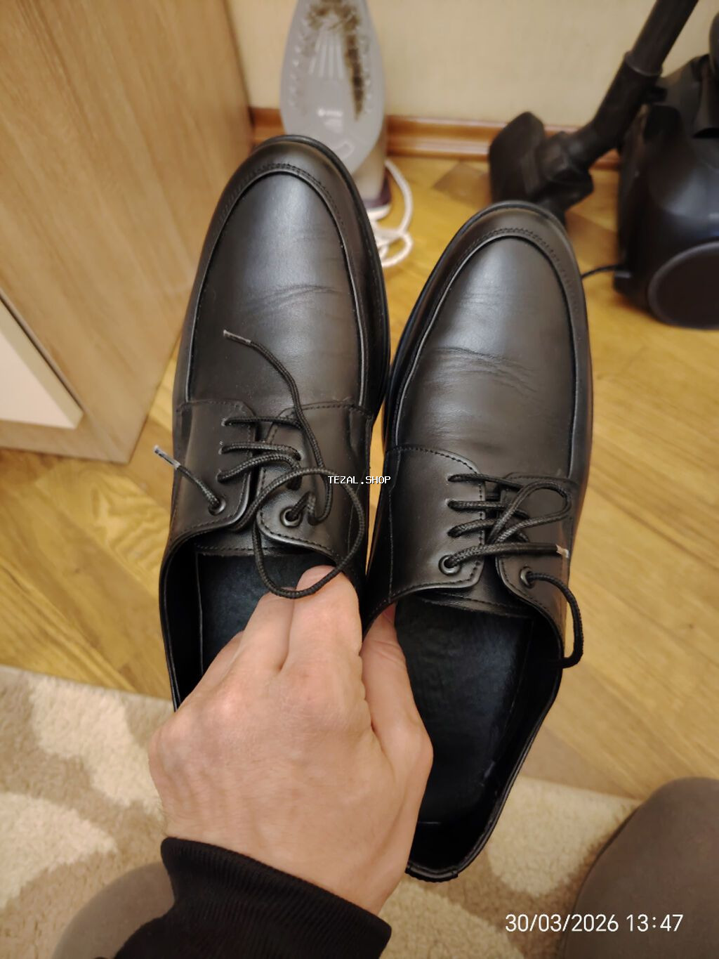 Ayaqqabı Mənim toy ayaqqabım olub bu,bir dəfə toy günü geyindiyimdi