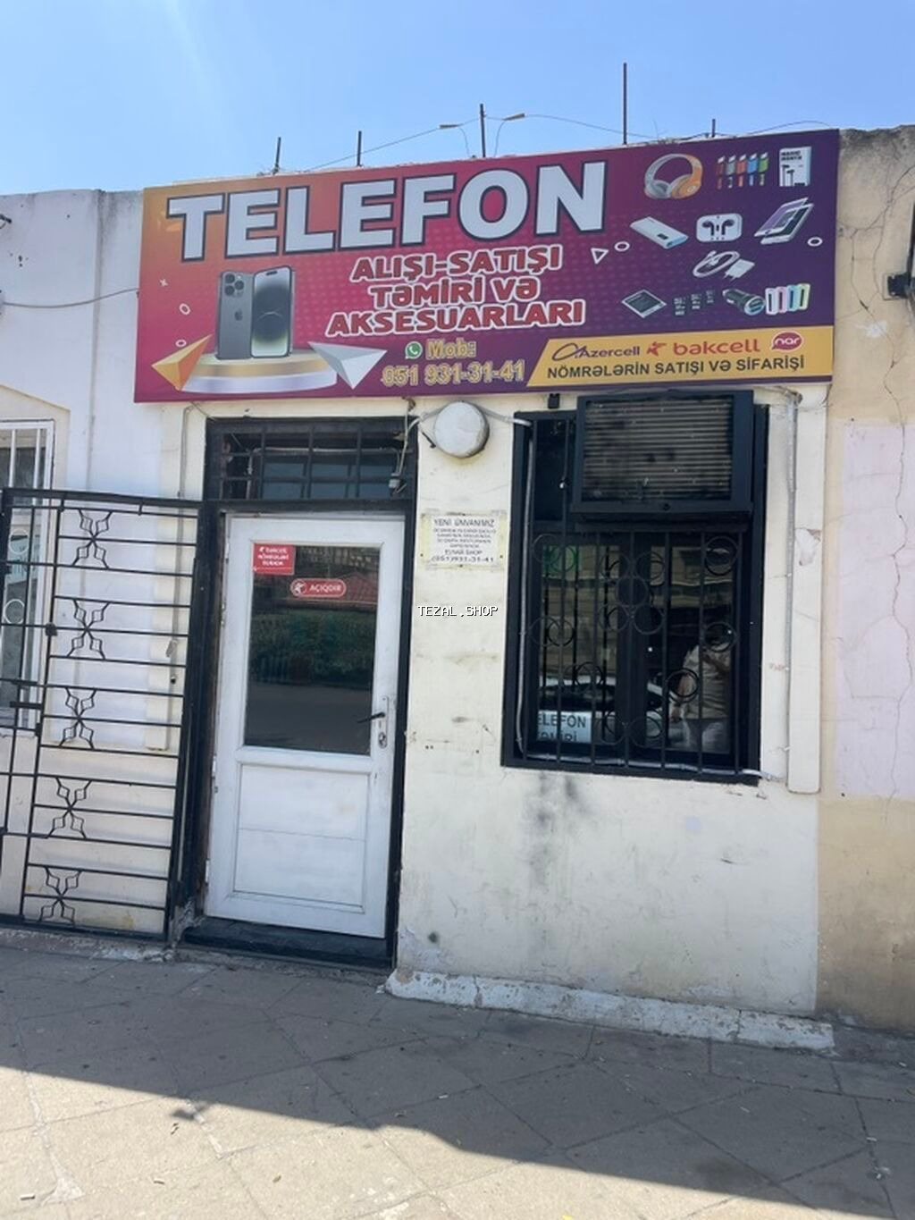 Hazır biznes satılır! Telefon mağazası çox münasib qiymətə. Arenda