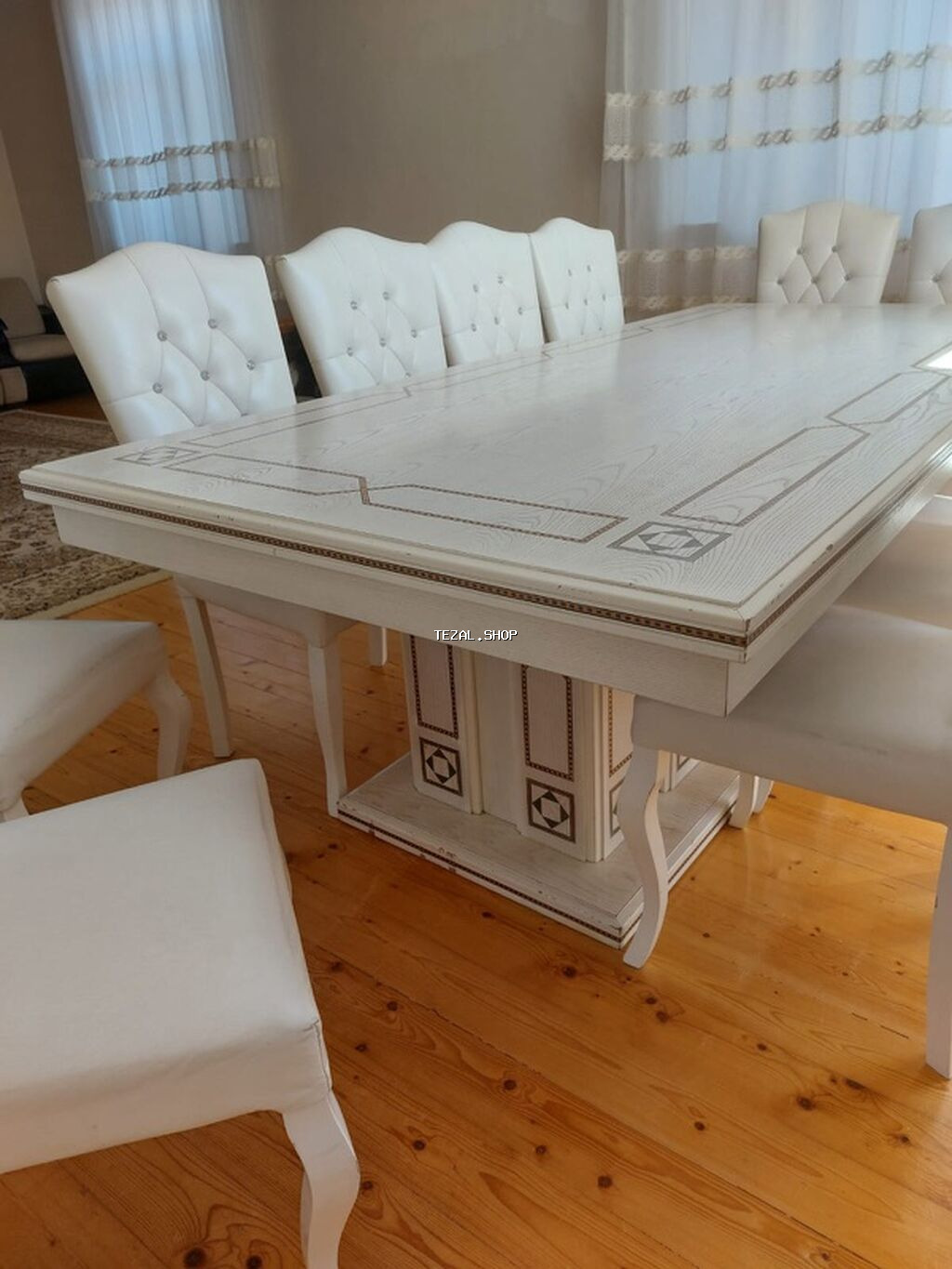 Qonaq otağı üçün, İşlənmiş, Açılmayan, Dördbucaq masa, 12 stul