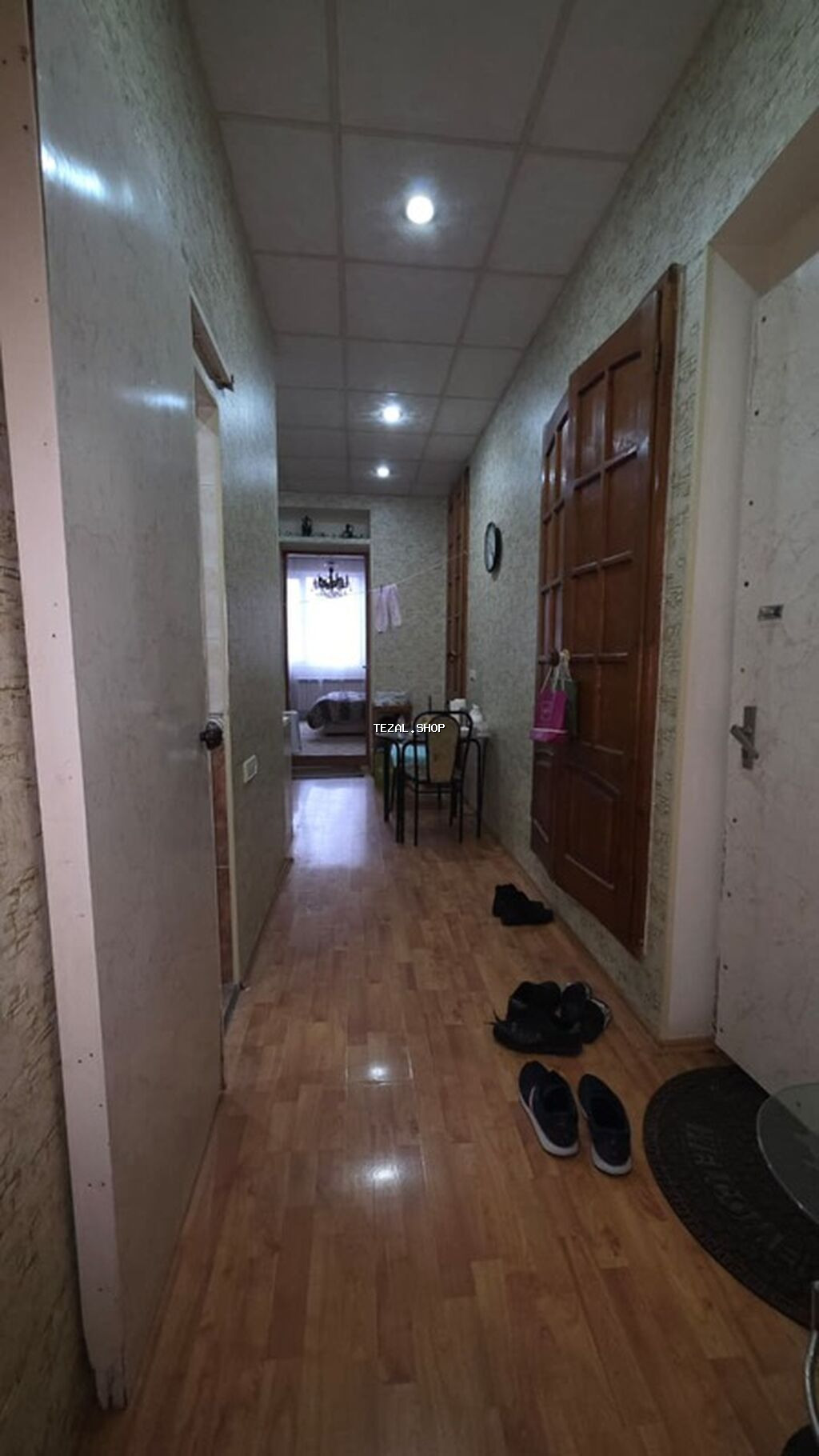 2 otaqlı mənzil – tam əşyalı - Plan: uzun dəhlizli, ayrılmış yataq - şəkil 2