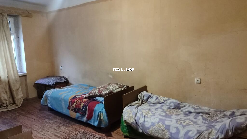 Əhmədli də bina evində evin 1 otağı kirayə verilir digər otağı ev