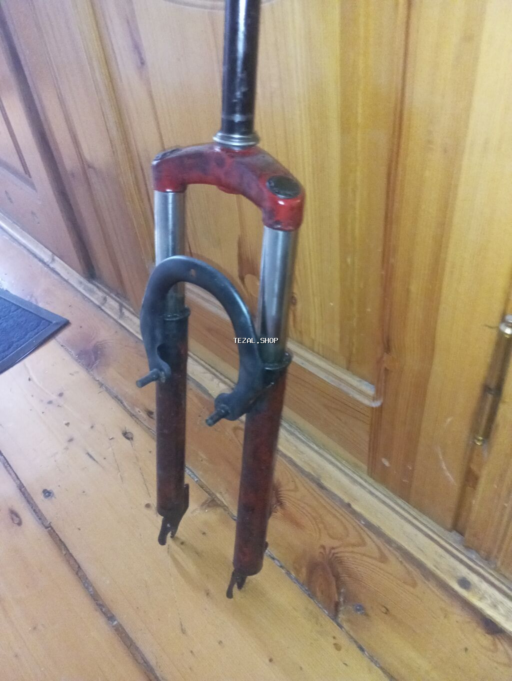 24,26,27 ölcü qabaq vilka Desna tipli velosipedlere gedir ama başı