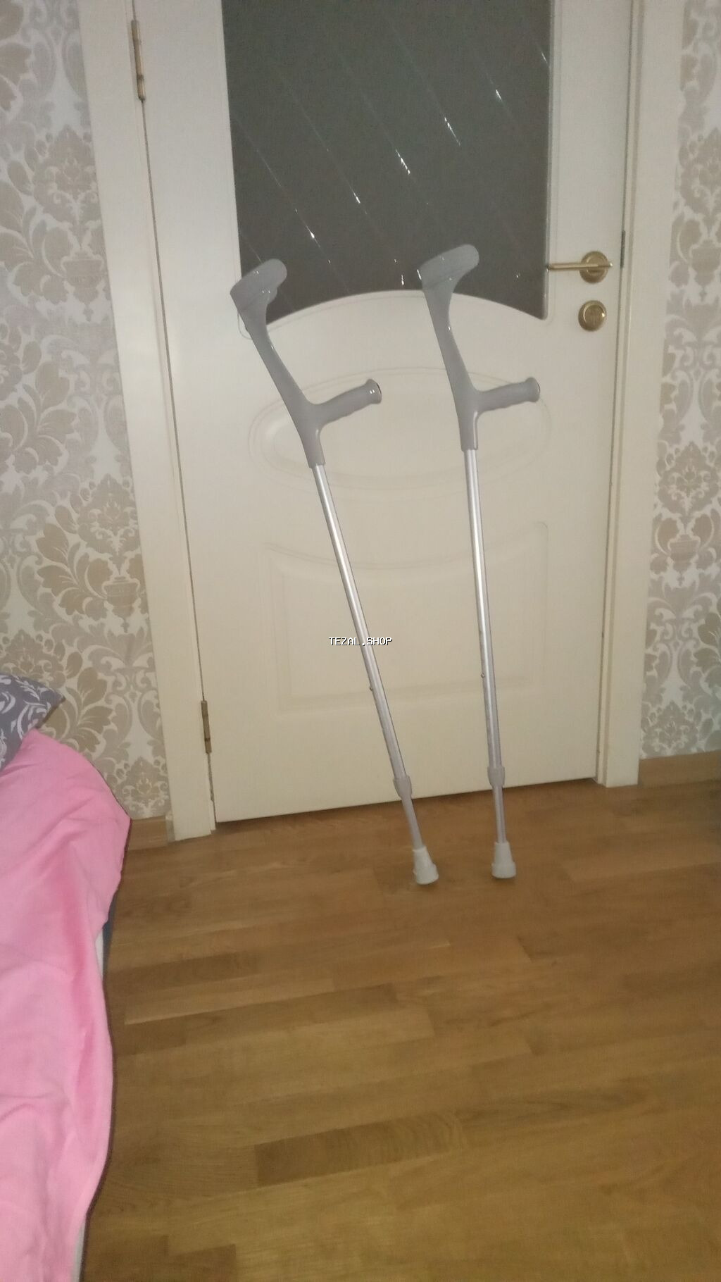 Bu, hərəkət məhdudiyyəti olan şəxslər üçün nəzərdə tutulmuş bir cüt