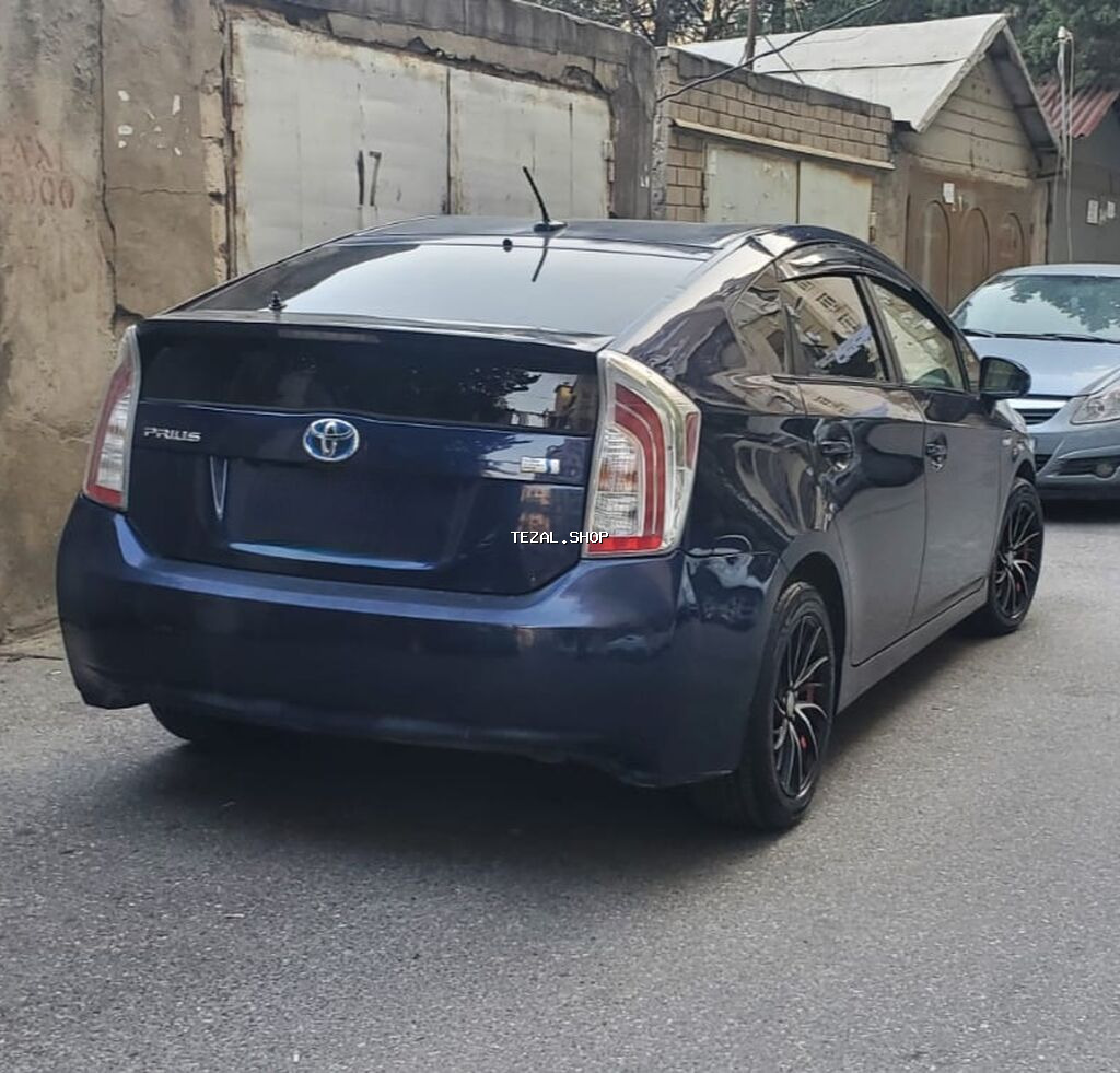 KREDİTdədir Toyota Prius (3-cü nəsil) hibrid hetçbek - İli 2012 - - şəkil 3