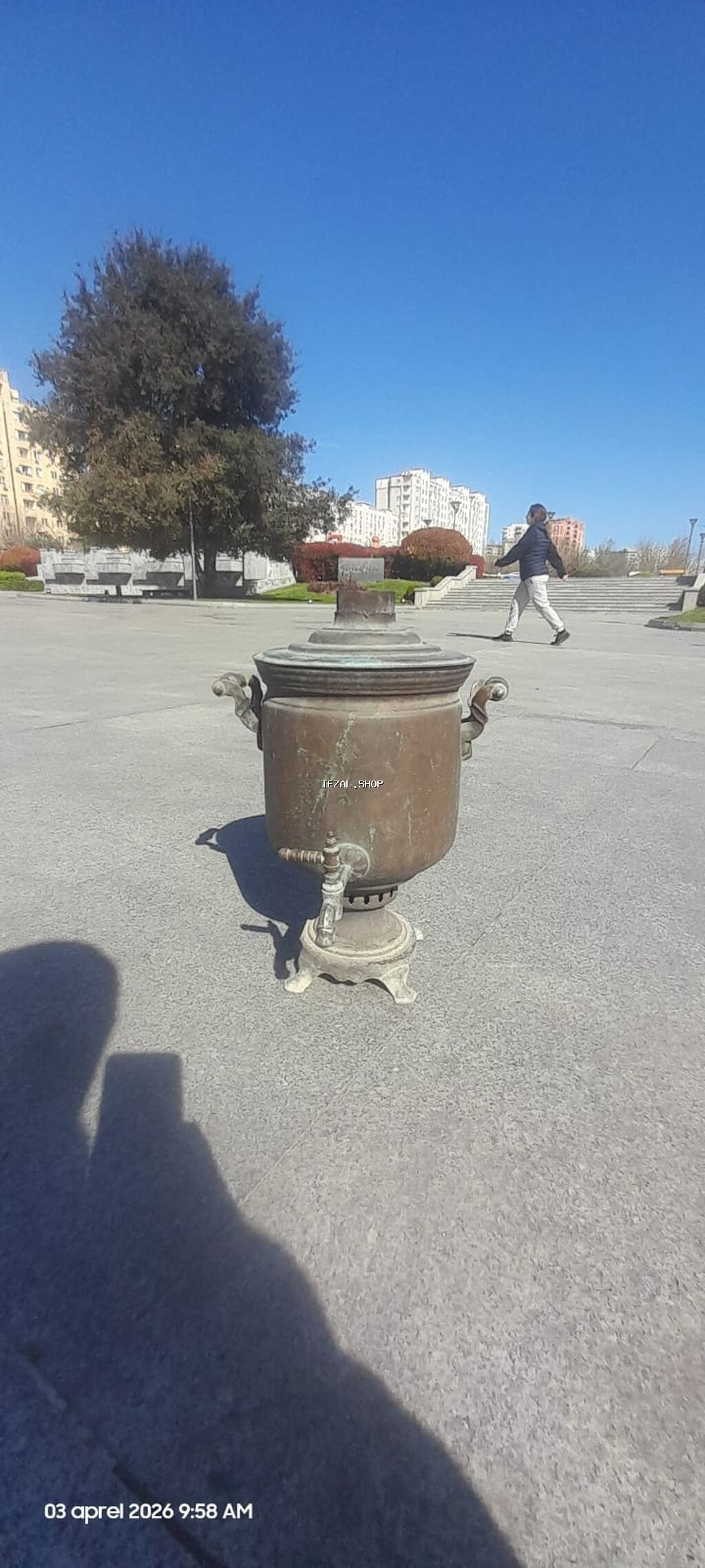 Köhnə üslubda hazırlanmış mis samovar, çay hazırlamaq və ya dekorativ - şəkil 2