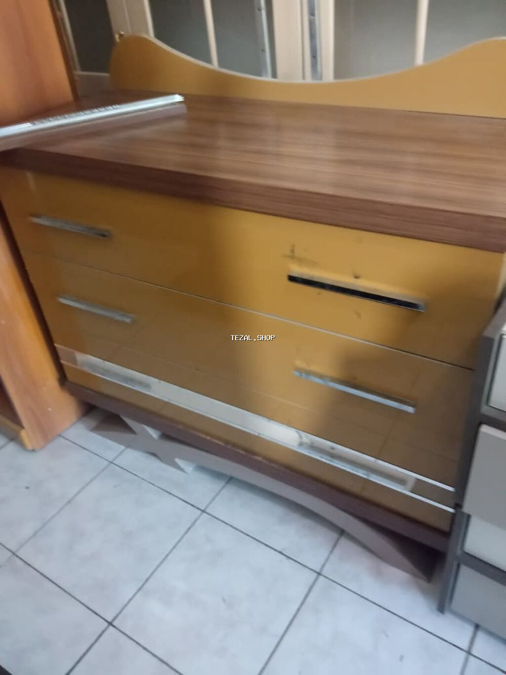 Məhsul: Retro Hi-Fi musiqi sistemi və komod Təsvir: - Klassik