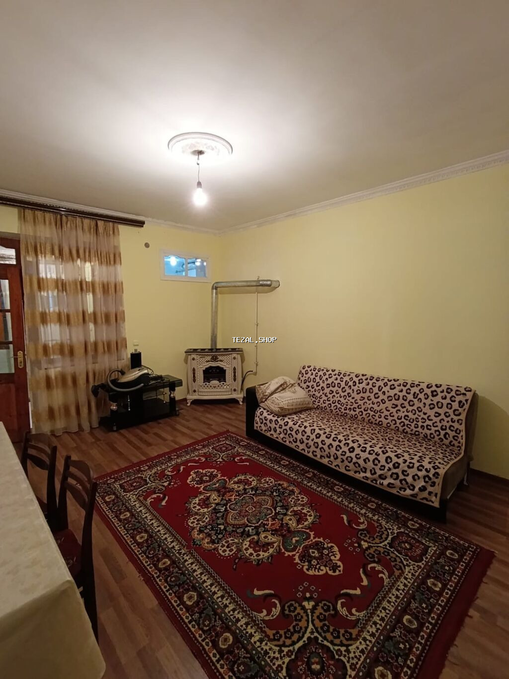 2 otaqlı mənzil – mətbəx, otaq və sanitar qovşağı.İnternet su,isiq